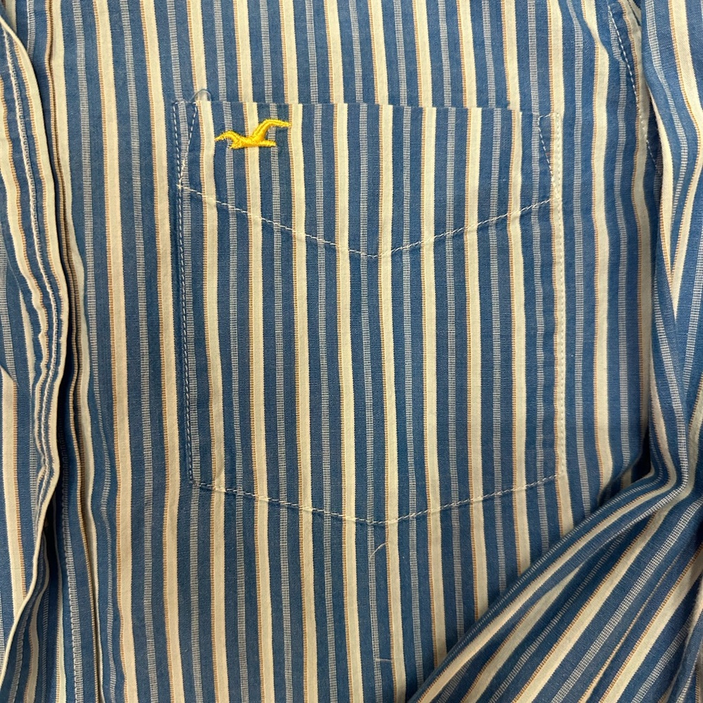 Hollister men’s button up - Picture 3 of 3